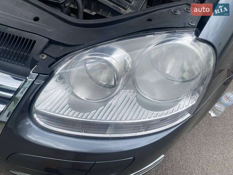 Універсал Volkswagen Golf 2009 в Києві