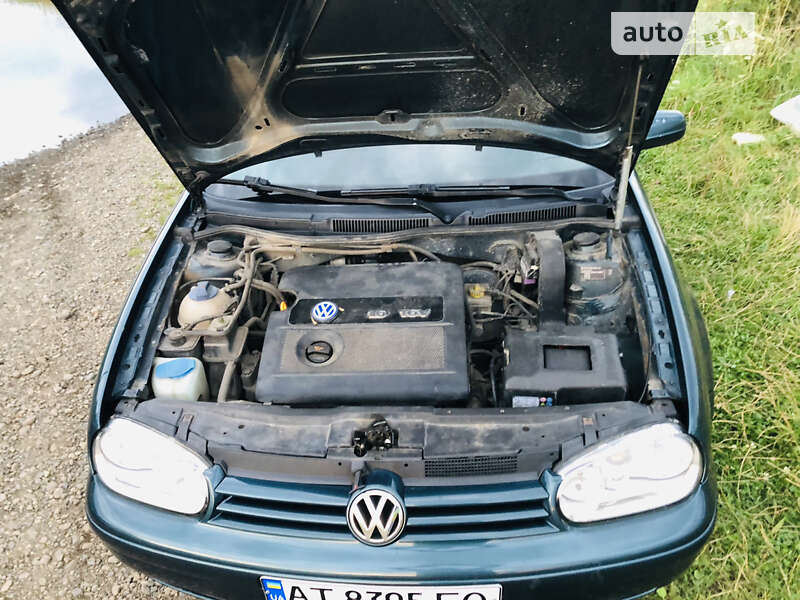 Универсал Volkswagen Golf 2003 в Ивано-Франковске