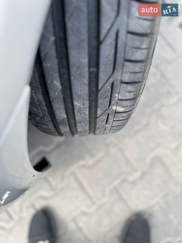 Универсал Volkswagen Golf 2010 в Луцке