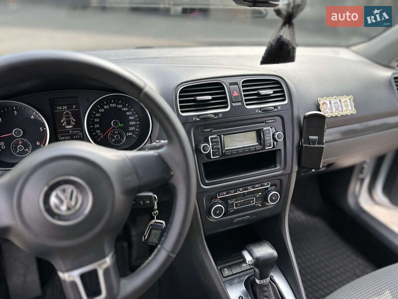 Универсал Volkswagen Golf 2010 в Луцке