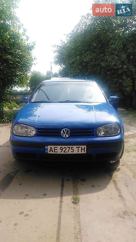 Хэтчбек Volkswagen Golf 1998 в Днепре