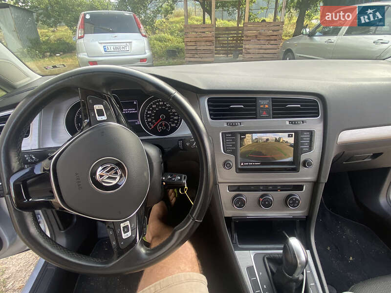 Универсал Volkswagen Golf 2017 в Фастове