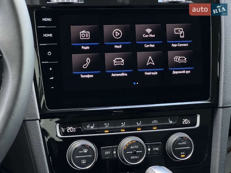 Універсал Volkswagen Golf 2020 в Запоріжжі