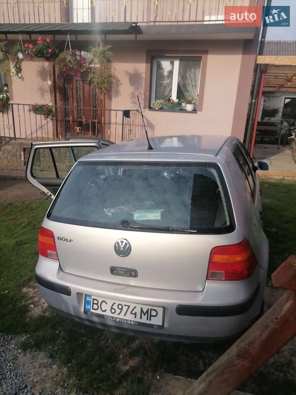 Хетчбек Volkswagen Golf 1999 в Львові