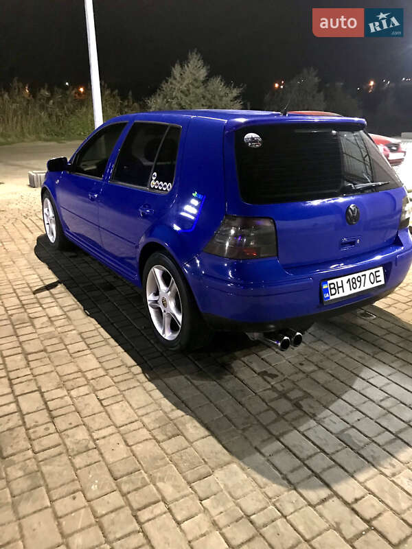 Volkswagen Golf 2001