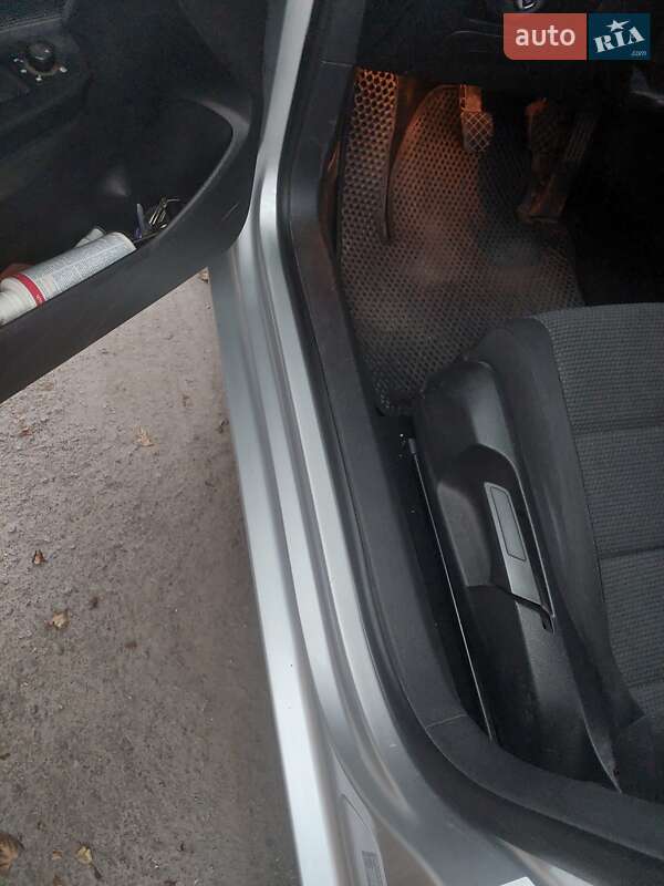 Универсал Volkswagen Golf 2009 в Сумах