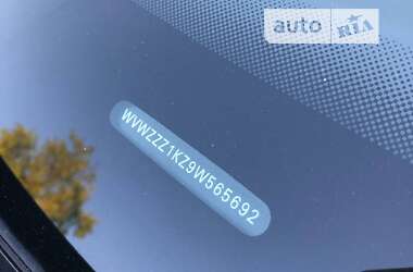 Хэтчбек Volkswagen Golf 2009 в 