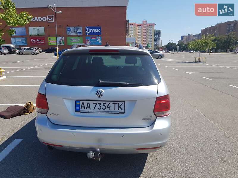 Універсал Volkswagen Golf 2013 в Броварах