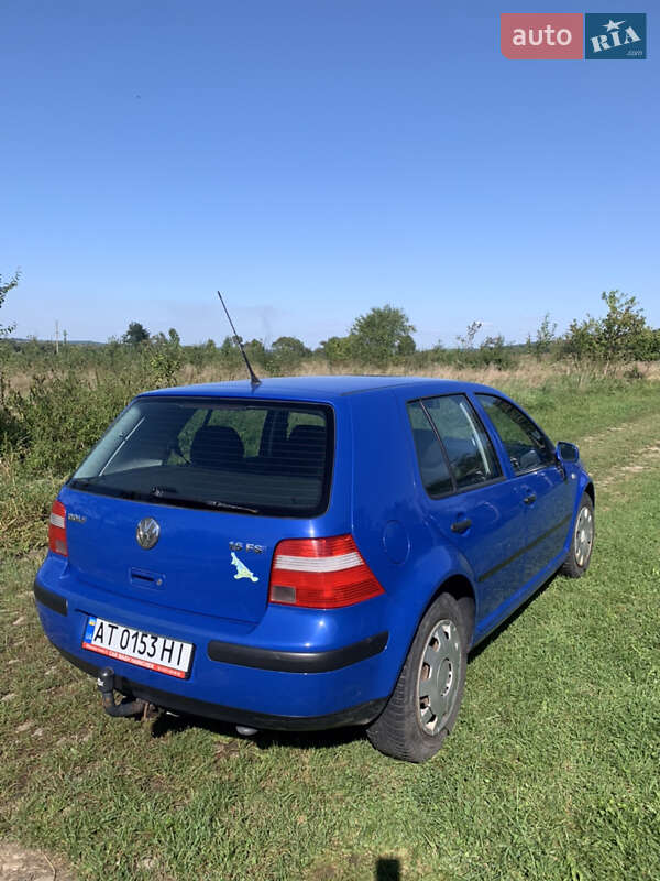 Хэтчбек Volkswagen Golf 2002 в Калуше