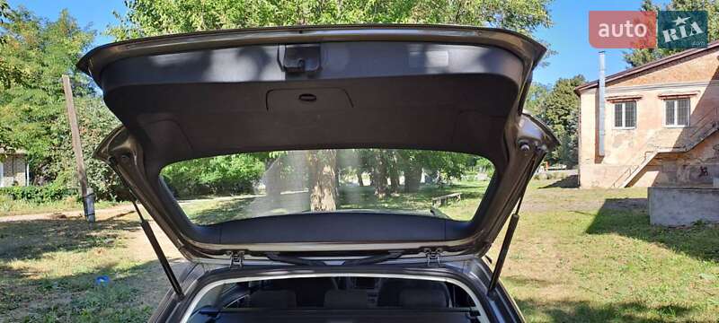 Універсал Volkswagen Golf 2016 в Южноукраїнську