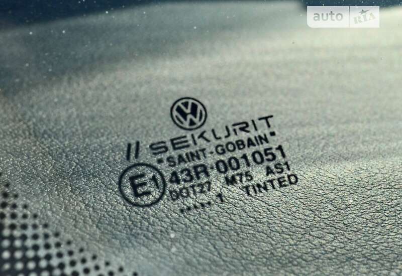 Хэтчбек Volkswagen Golf 2001 в Дрогобыче