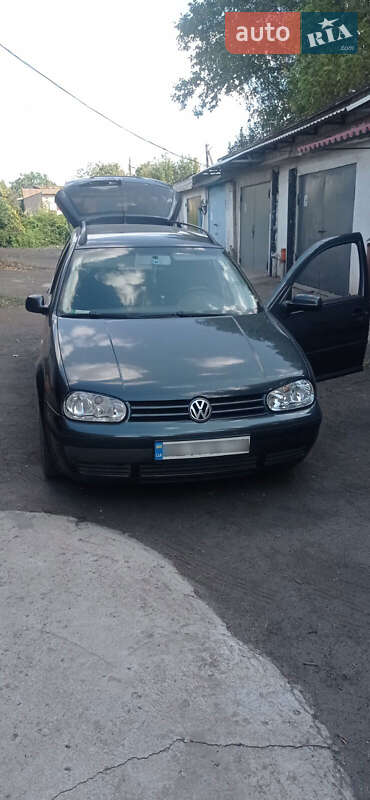 Универсал Volkswagen Golf 2003 в Кривом Роге