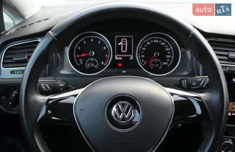 Универсал Volkswagen Golf 2019 в Львове