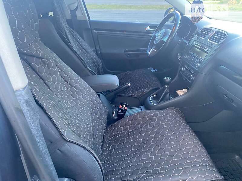 Універсал Volkswagen Golf 2009 в Новомосковську