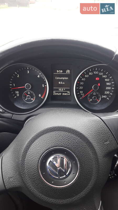 Універсал Volkswagen Golf 2009 в Острозі