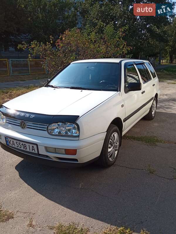 Универсал Volkswagen Golf 1998 в Черкассах фото 4 Универсал Volkswagen Golf 1998 в Черкассах