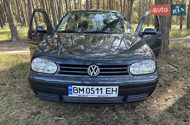 Хэтчбек Volkswagen Golf 2002 в Сумах