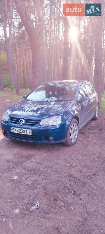 Хэтчбек Volkswagen Golf 2008 в Запорожье
