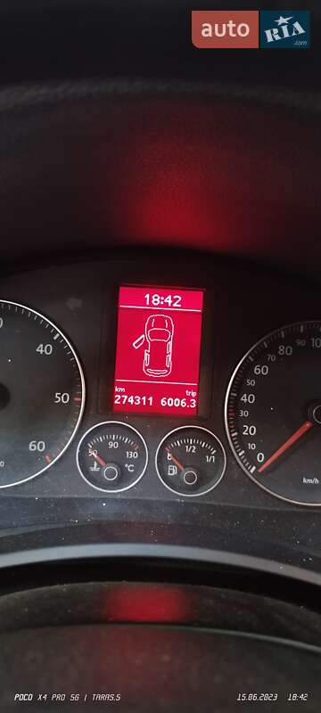 Хэтчбек Volkswagen Golf 2008 в Запорожье