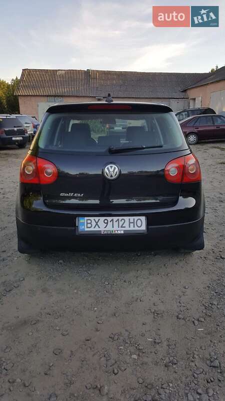 Хетчбек Volkswagen Golf 2005 в Кодимі