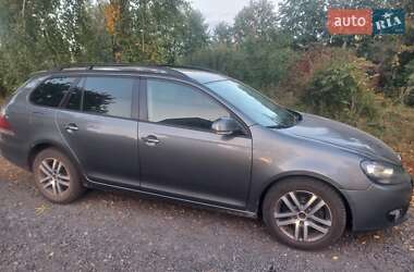Универсал Volkswagen Golf 2010 в 