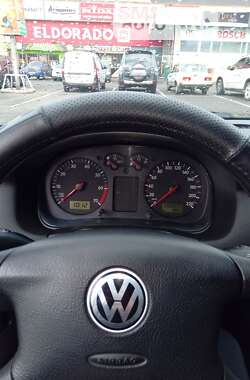 Хетчбек Volkswagen Golf 2001 в Кривому Розі