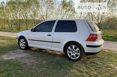 Хэтчбек Volkswagen Golf 1998 в Львове