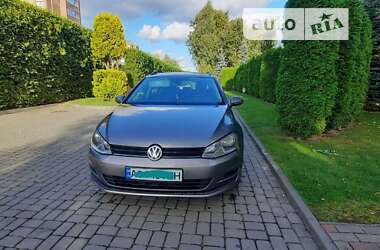 Універсал Volkswagen Golf 2015 в Луцьку