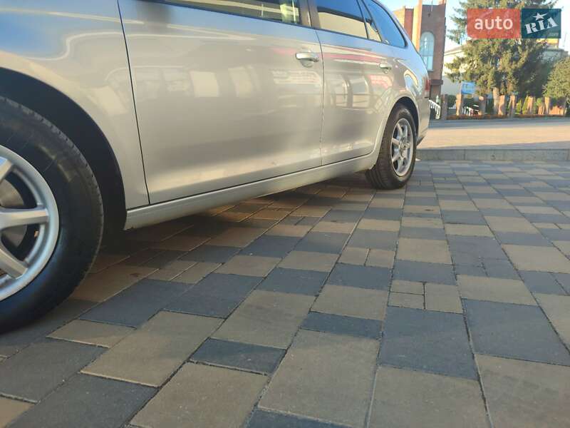 Универсал Volkswagen Golf 2009 в Владимире