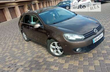 Універсал Volkswagen Golf 2010 в 