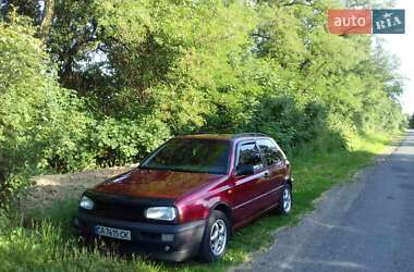 Хэтчбек Volkswagen Golf 1997 в Киеве