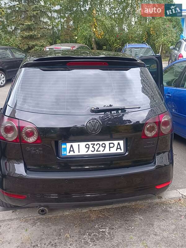 Хэтчбек Volkswagen Golf 2012 в Киеве
