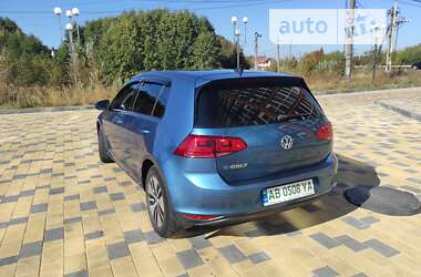 Хетчбек Volkswagen Golf 2016 в Вінниці