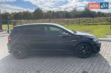 Хетчбек Volkswagen Golf 2013 в 