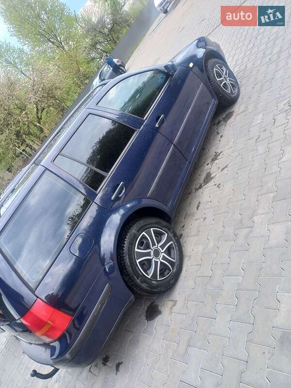 Універсал Volkswagen Golf 1999 в Івано-Франківську