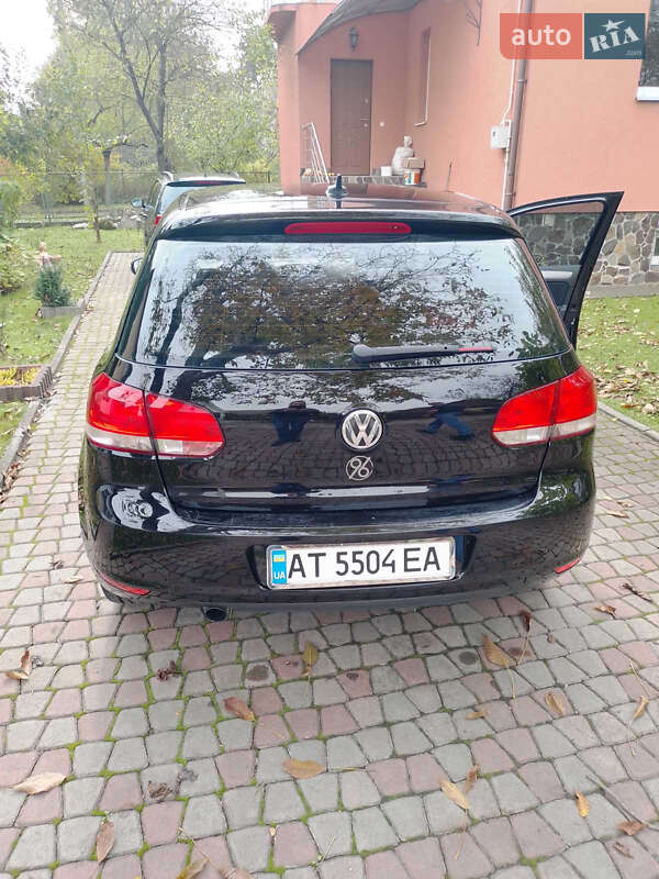 Хетчбек Volkswagen Golf 2010 в Івано-Франківську