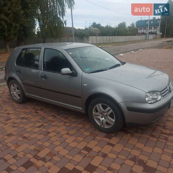 Volkswagen Golf 2002