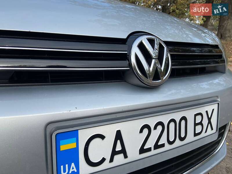 Хетчбек Volkswagen Golf 2012 в Черкасах