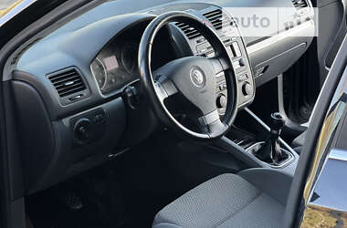 Универсал Volkswagen Golf 2008 в 