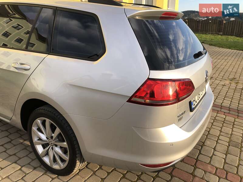Універсал Volkswagen Golf 2013 в Трускавці