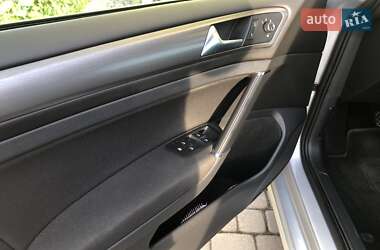 Универсал Volkswagen Golf 2013 в 