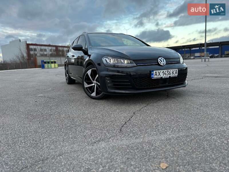 Універсал Volkswagen Golf 2015 в Харкові
