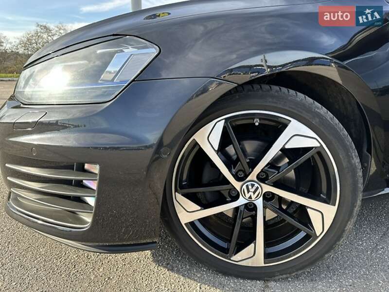 Універсал Volkswagen Golf 2015 в Харкові