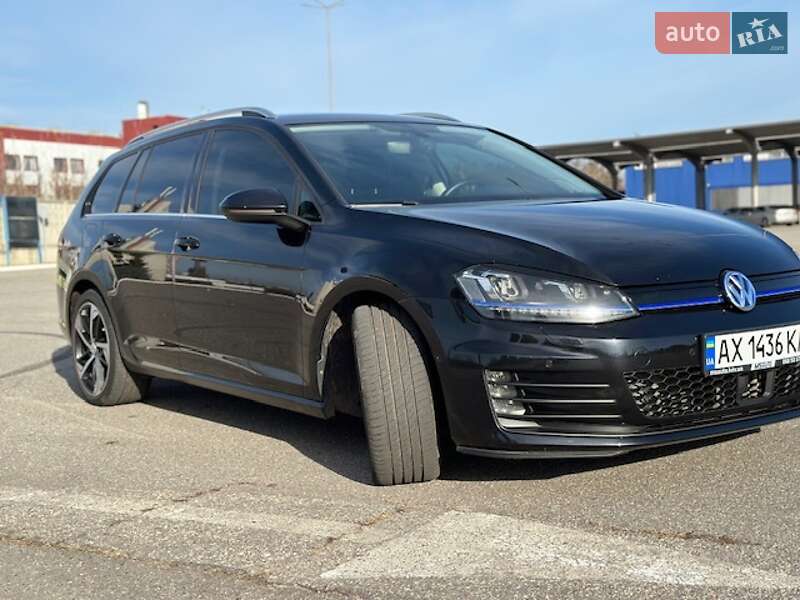 Універсал Volkswagen Golf 2015 в Харкові