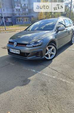 Универсал Volkswagen Golf 2015 в Кропивницком