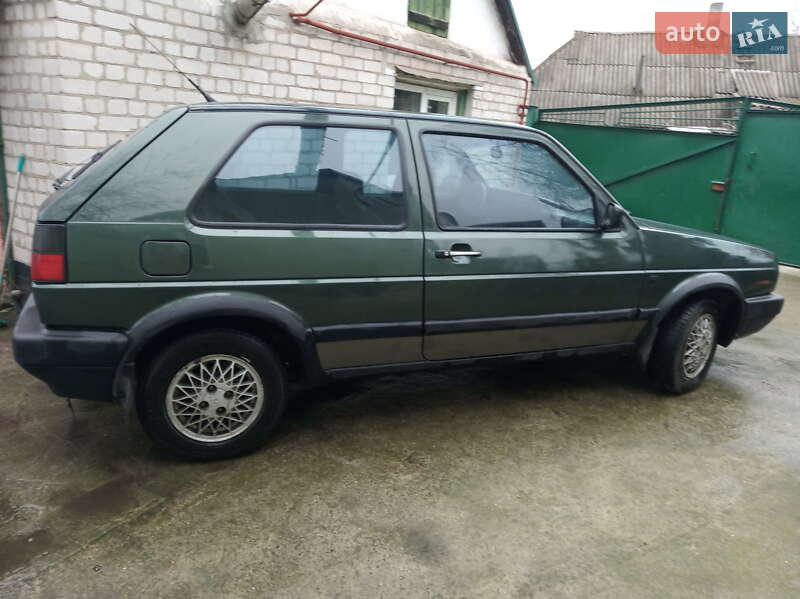 Хетчбек Volkswagen Golf 1988 в Кам'янському