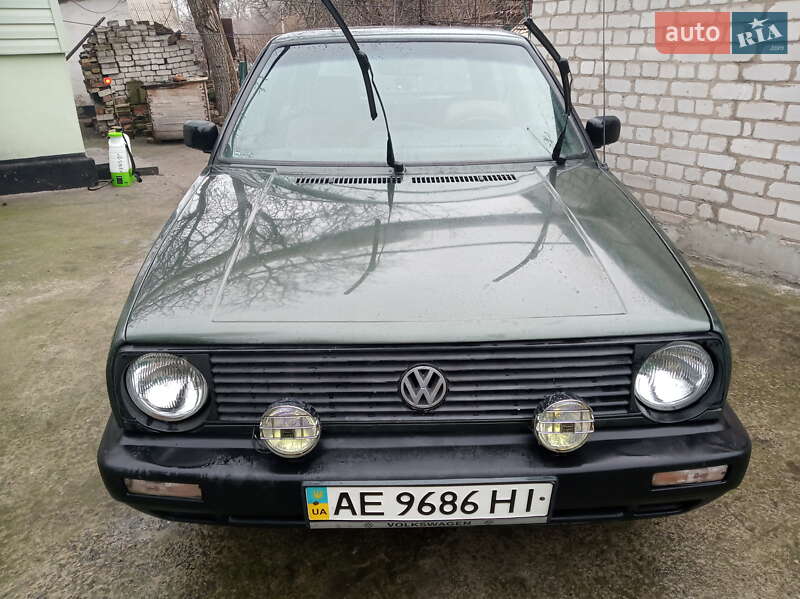 Хетчбек Volkswagen Golf 1988 в Кам'янському