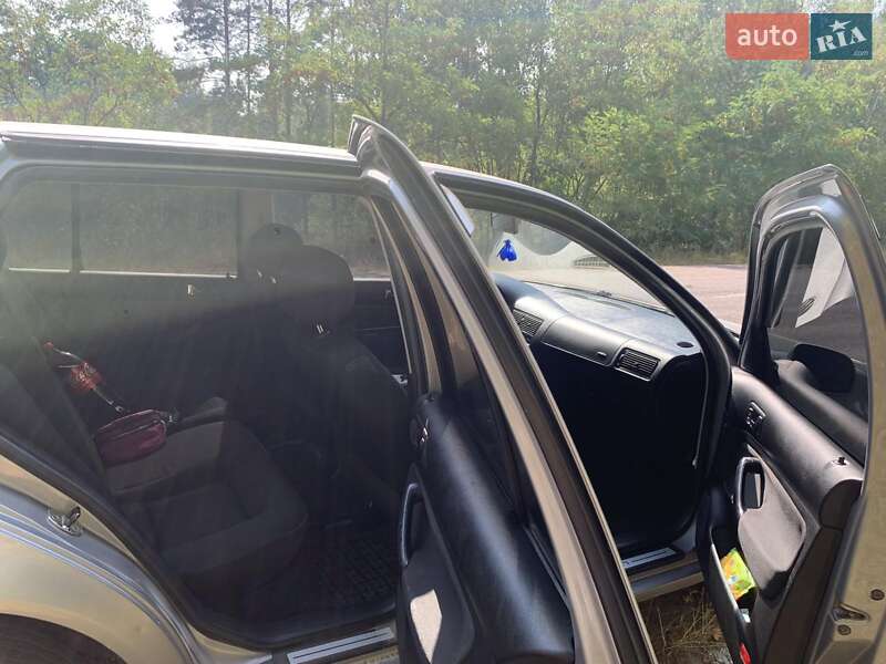 Хэтчбек Volkswagen Golf 2003 в Житомире фото 8 Хэтчбек Volkswagen Golf 2003 в Житомире