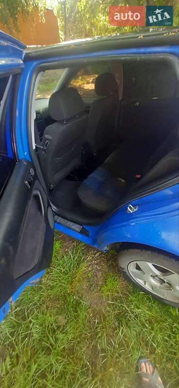 Хетчбек Volkswagen Golf 1998 в Харкові