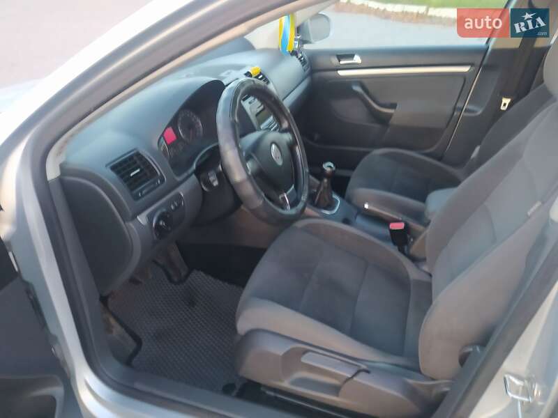 Универсал Volkswagen Golf 2008 в Здолбунове